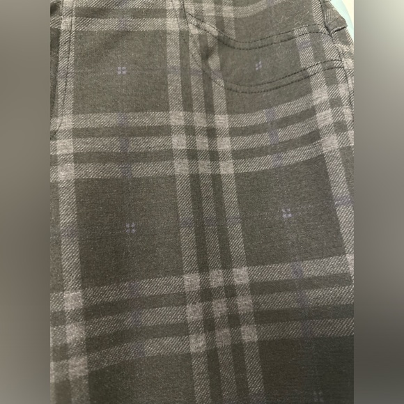 Simply Vera Vera Wang Stretch Skinny Plaid Dress Pant, Black/Gray/Purple, Size M - Picture 2 of 6